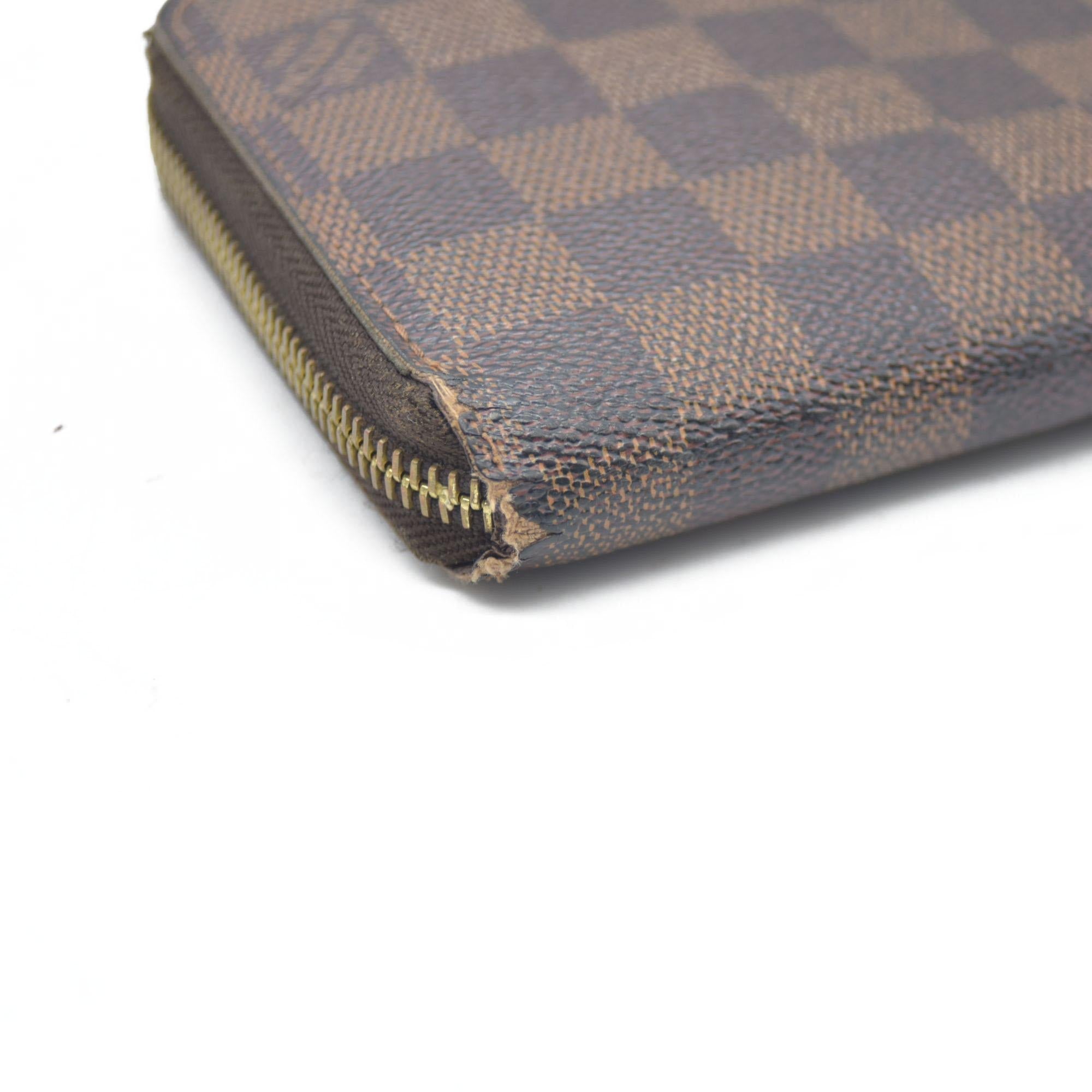 $915 Louis Vuitton Damier Ebene Zippy Wallet CA5009