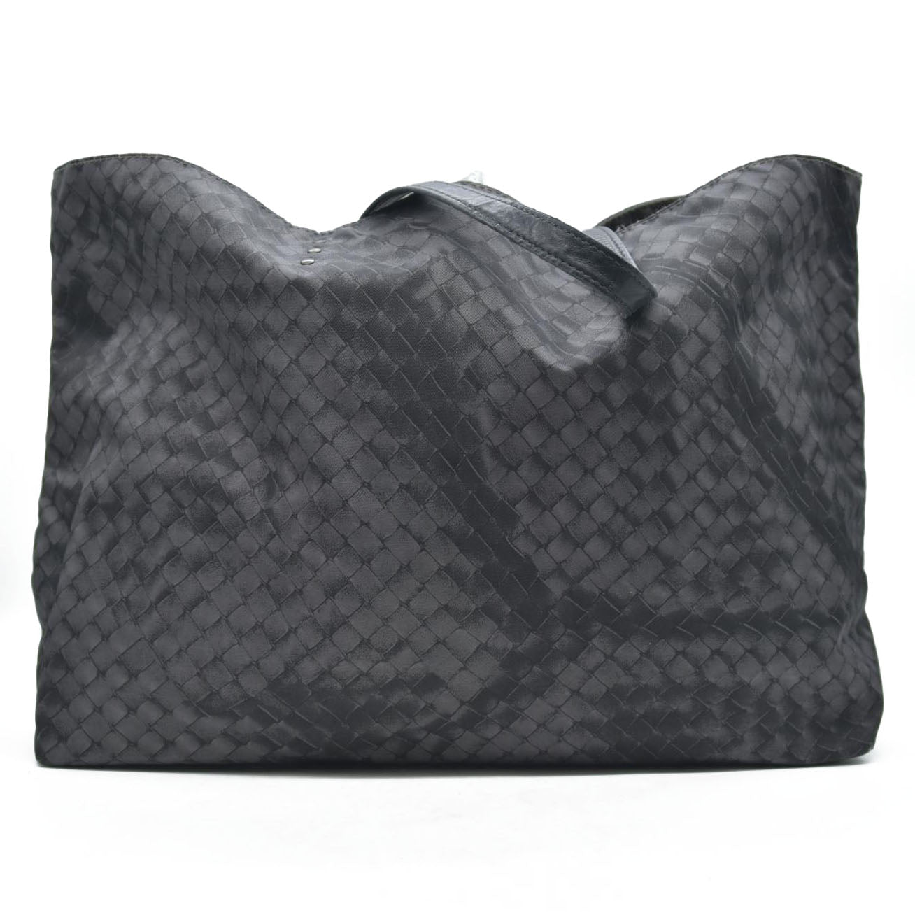 $890 Bottega Veneta Intreccio Illusion tote Bag Black