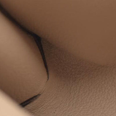 $1070 Louis Vuitton Monogram Toiletry 26