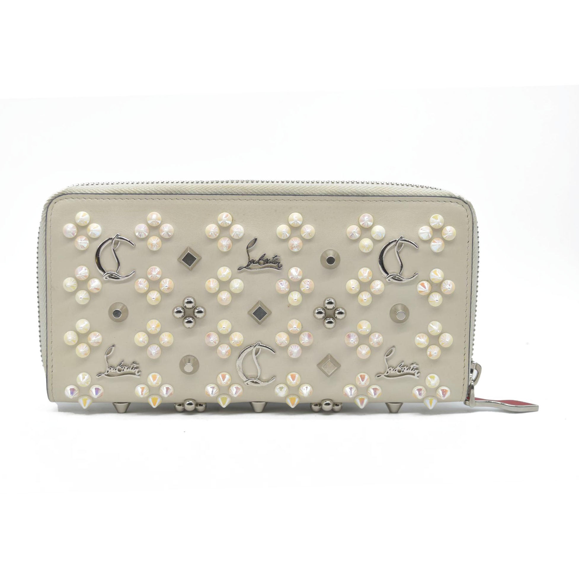 $950 CONSIGNMENT Christian Louboutin Panettone Long Wallet Cream with Loubinthesky Spikes