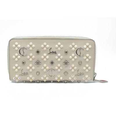 $950 CONSIGNMENT Christian Louboutin Panettone Long Wallet Cream with Loubinthesky Spikes