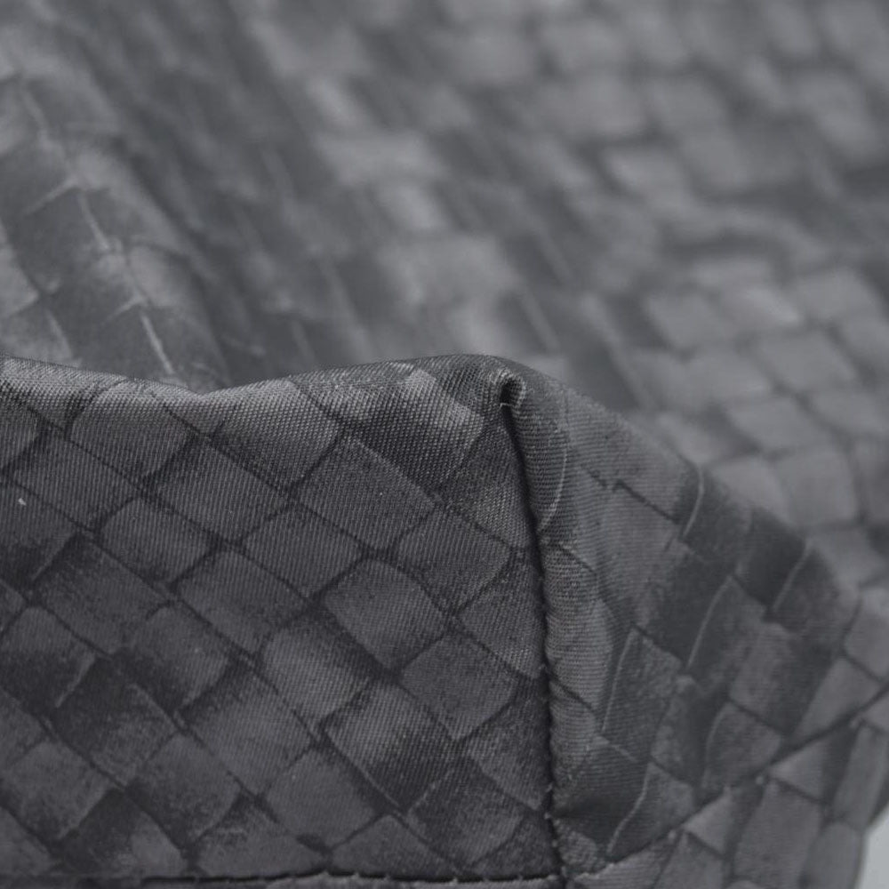 $890 Bottega Veneta Intreccio Illusion tote Bag Black