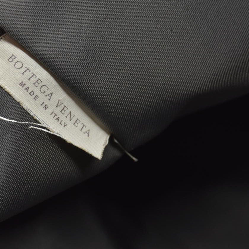 $890 Bottega Veneta Intreccio Illusion tote Bag Black