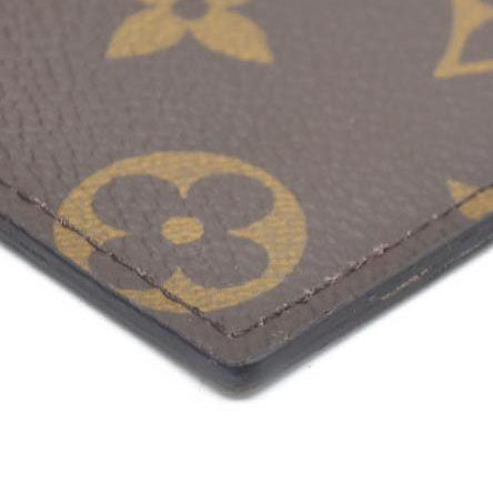 $2350 Louis Vuitton  Monogram Valentine Dog Pochette Felicie Zipper insert