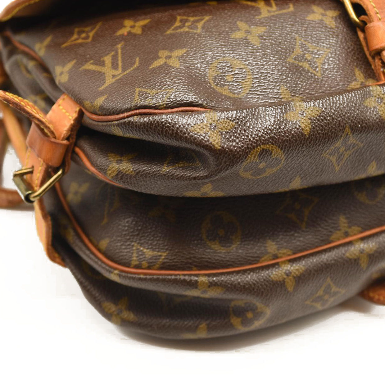 LOUIS VUITTON Monogram Saumur 30