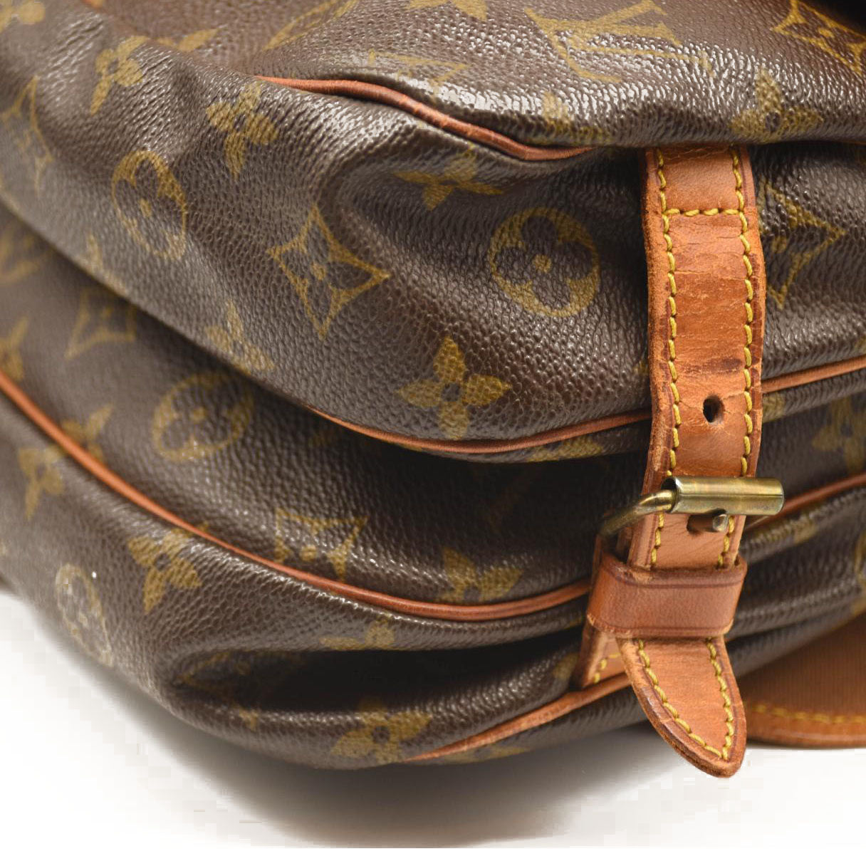 LOUIS VUITTON Monogram Saumur 30