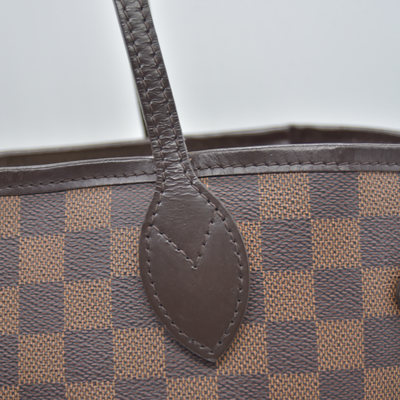 $2240 2017 Louis Vuitton Damier Ebene Neverfull MM with Pouch SD0167