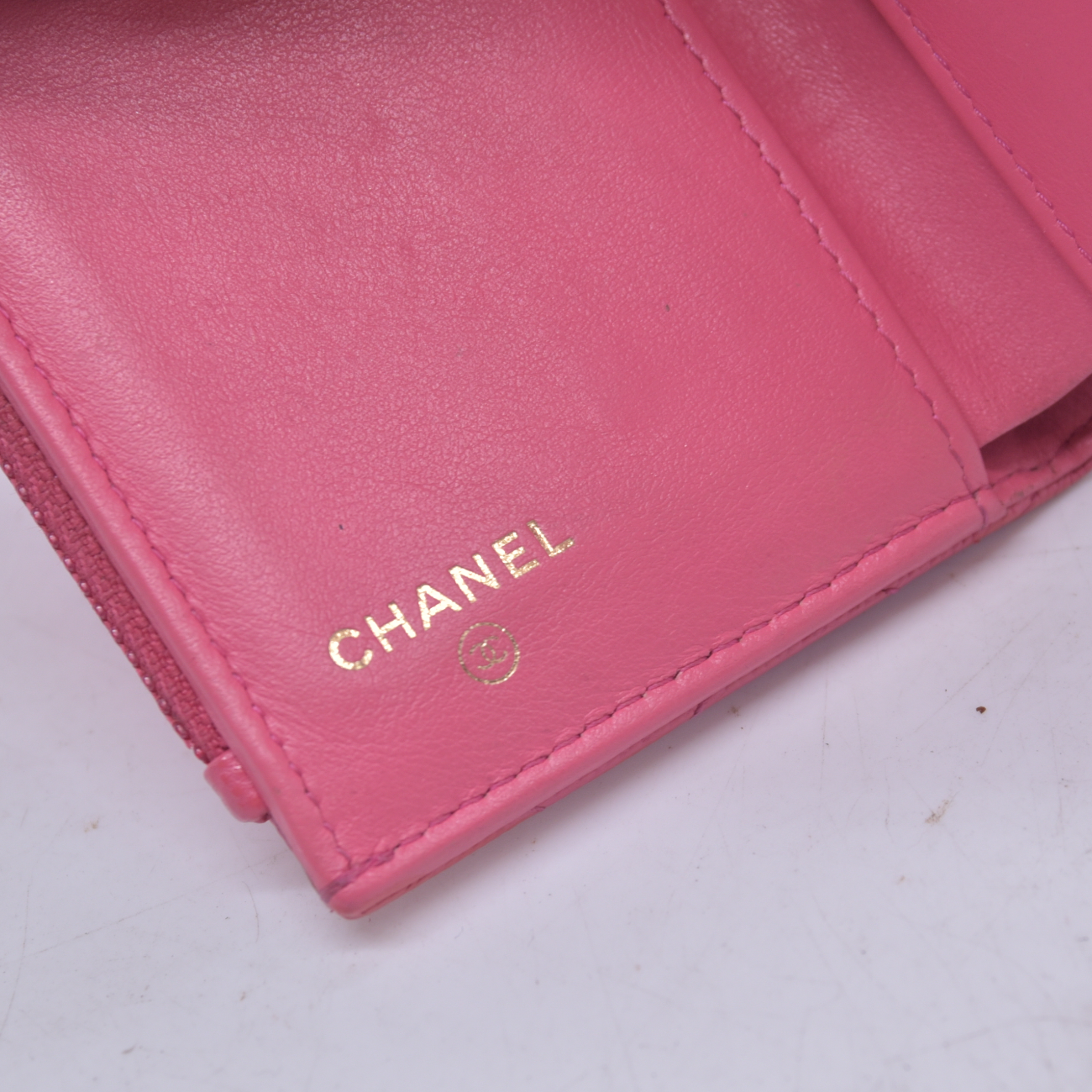 $1025 2020 CHANEL Interlocking CC Chain Small Flap Tri-Fold Wallet Pink Caviar Leather