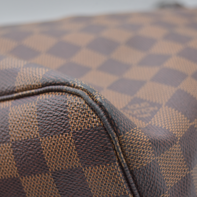$2240 2017 Louis Vuitton Damier Ebene Neverfull MM with Pouch SD0167
