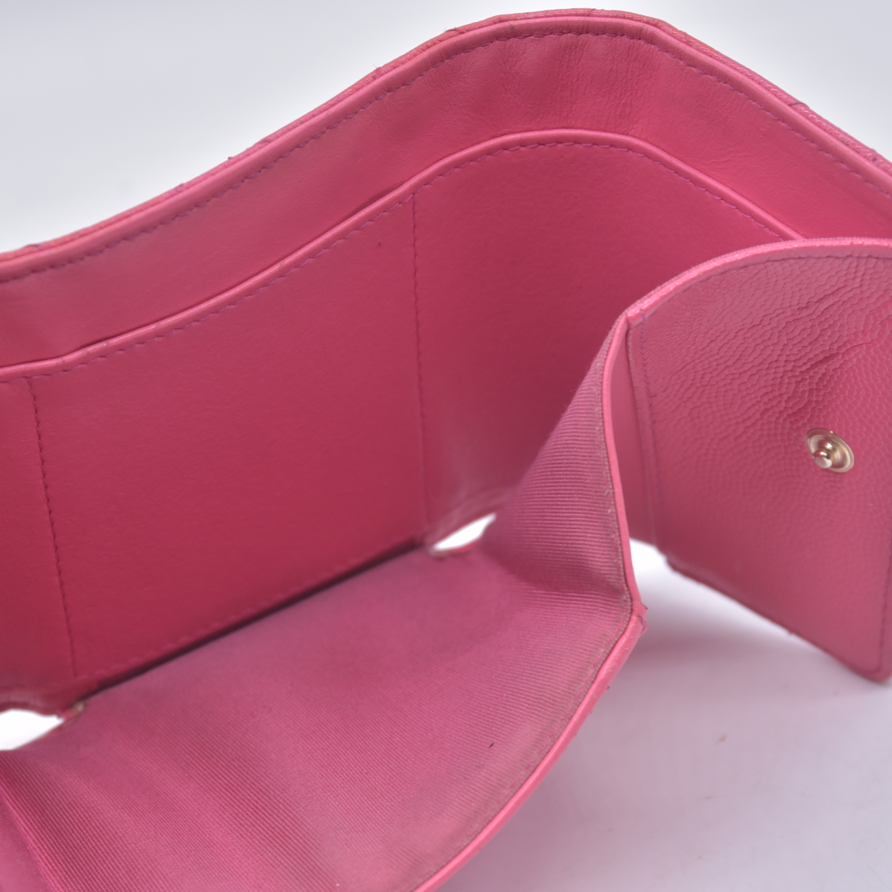 $1025 2020 CHANEL Interlocking CC Chain Small Flap Tri-Fold Wallet Pink Caviar Leather