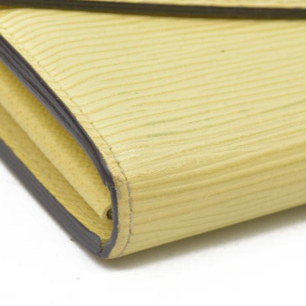 $840 CONSIGNMENT Louis Vuitton Jaune Pale Epi Leather Sarah CA1194