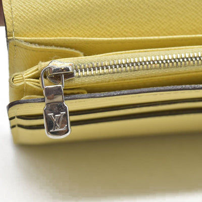 $840 CONSIGNMENT Louis Vuitton Jaune Pale Epi Leather Sarah CA1194