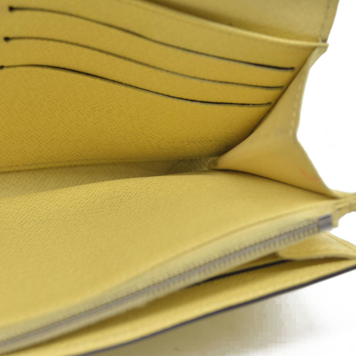 $840 CONSIGNMENT Louis Vuitton Jaune Pale Epi Leather Sarah CA1194