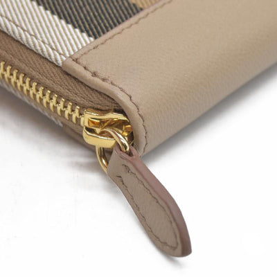 $680 CONSIGNMENT Burberry Vintage Check Cotton & Leather Zip-Around Wallet