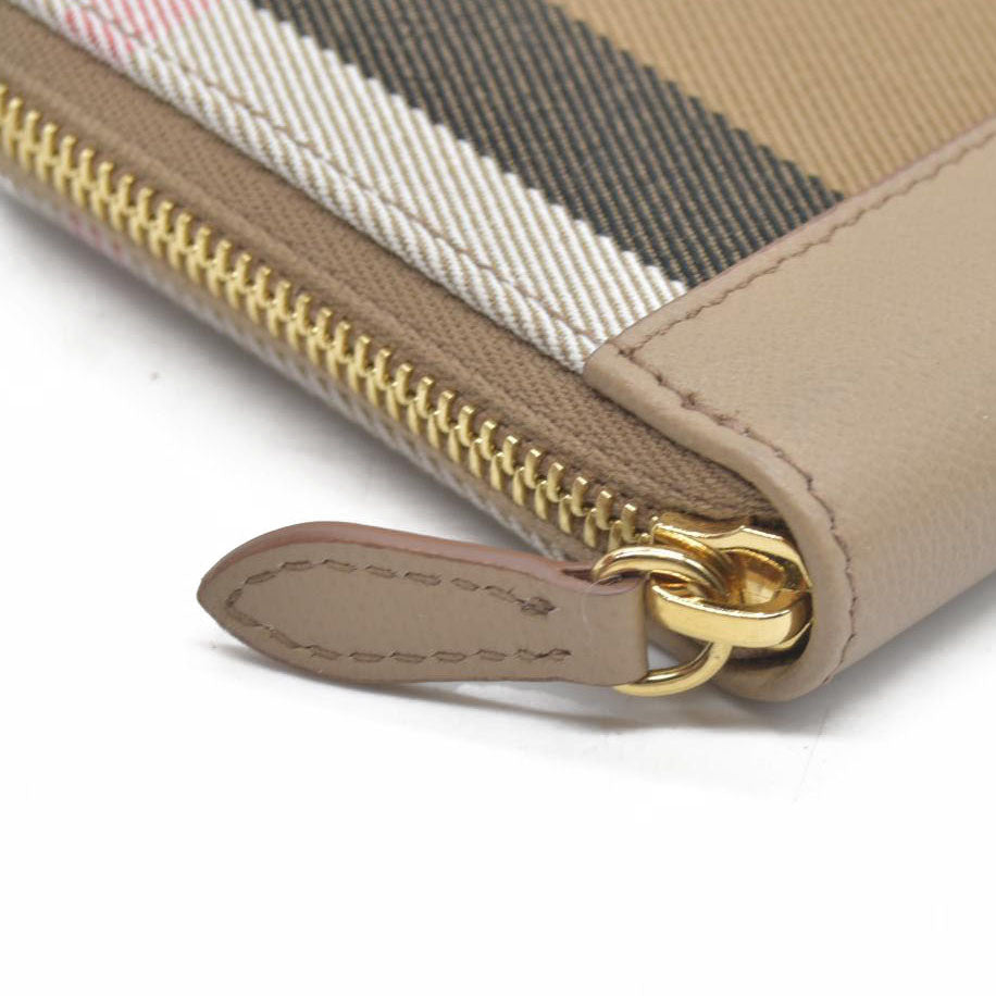 $680 CONSIGNMENT Burberry Vintage Check Cotton & Leather Zip-Around Wallet