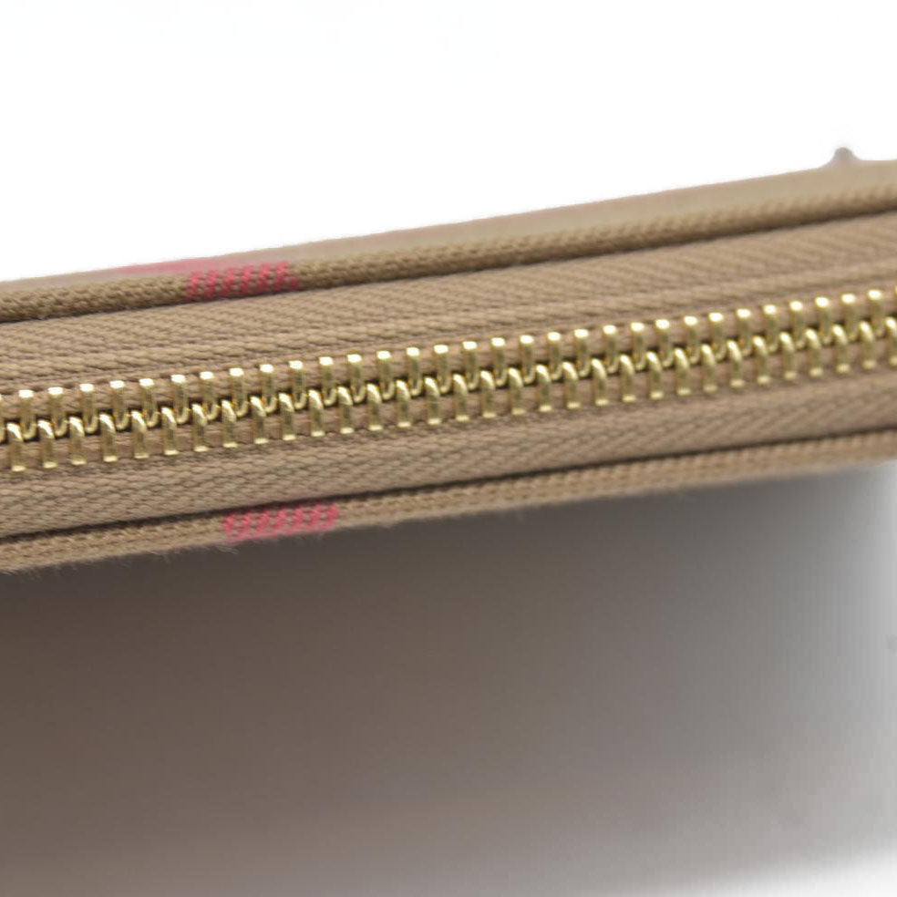 $680 CONSIGNMENT Burberry Vintage Check Cotton & Leather Zip-Around Wallet