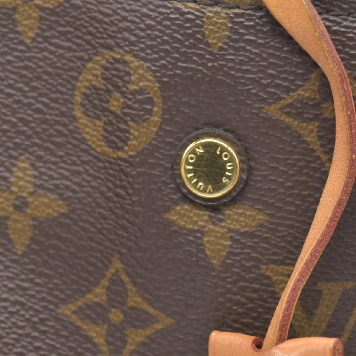 $2750 2017 Louis Vuitton Monogram Montaigne BB CA1147