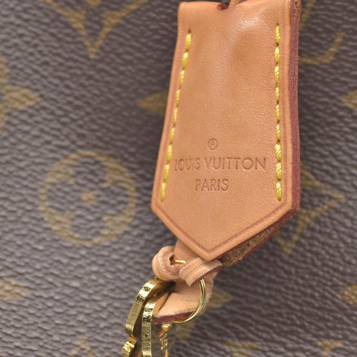 $2750 2017 Louis Vuitton Monogram Montaigne BB CA1147