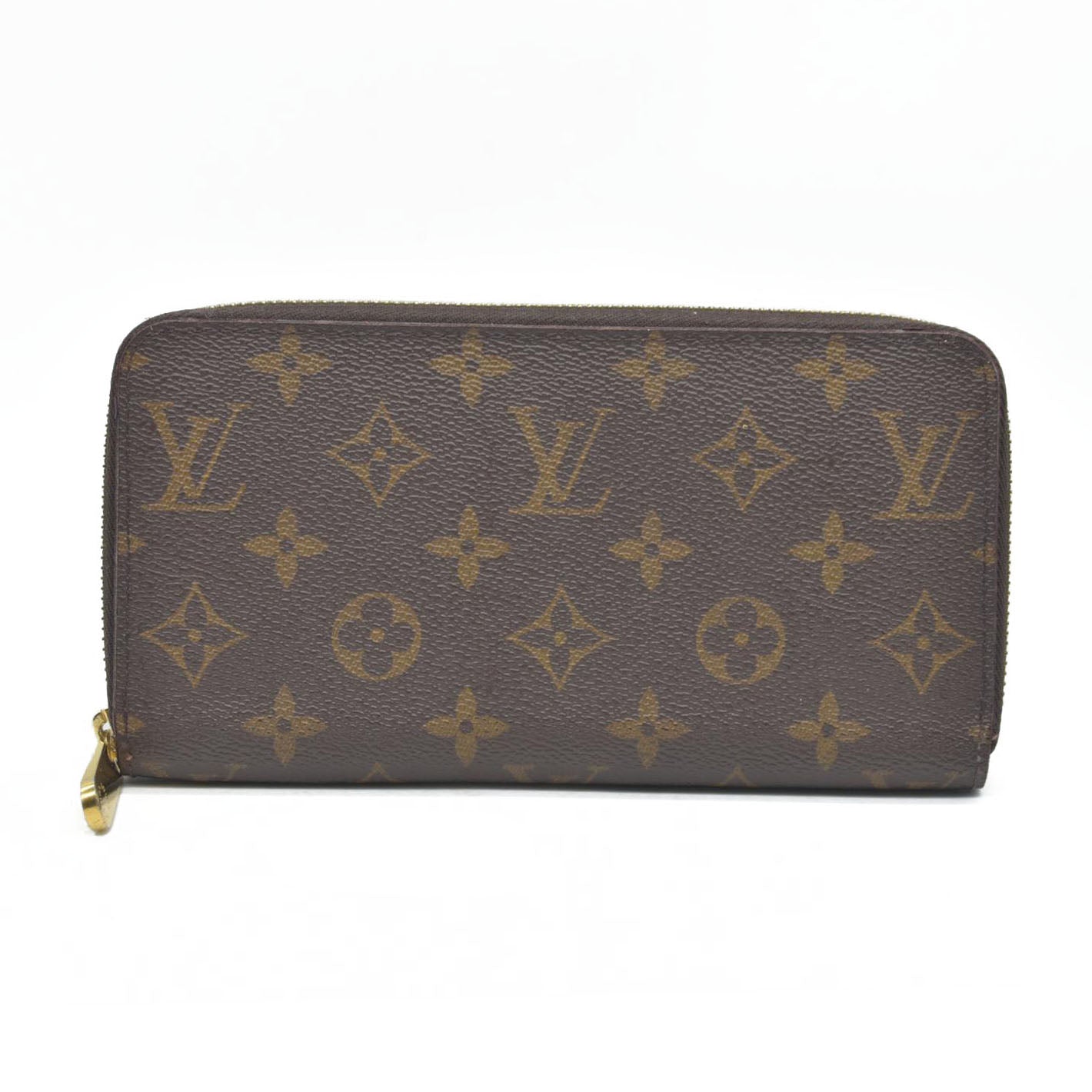 $915 Louis Vuitton  Monogram Zippy Wallet