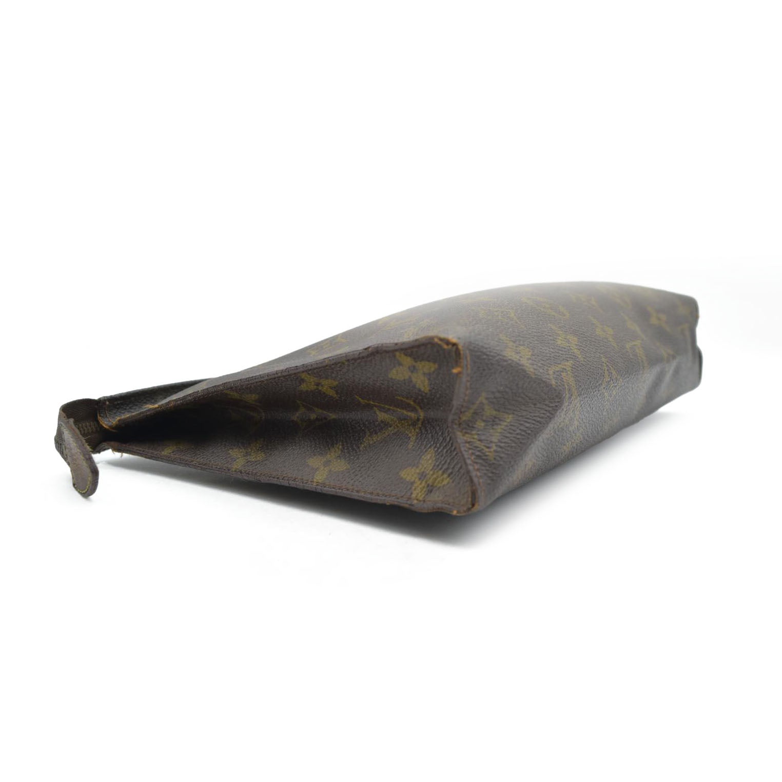 LOUIS VUITTON Monogram Toiletry 26