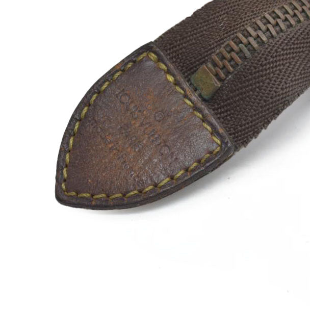 LOUIS VUITTON Monogram Toiletry 26