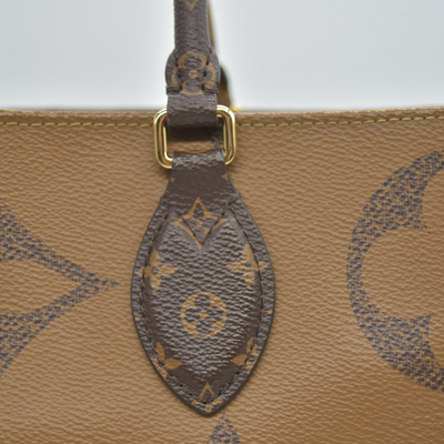 $3555 2020 Louis Vuitton Reverse Monogram Giant Onthego GM FL0230