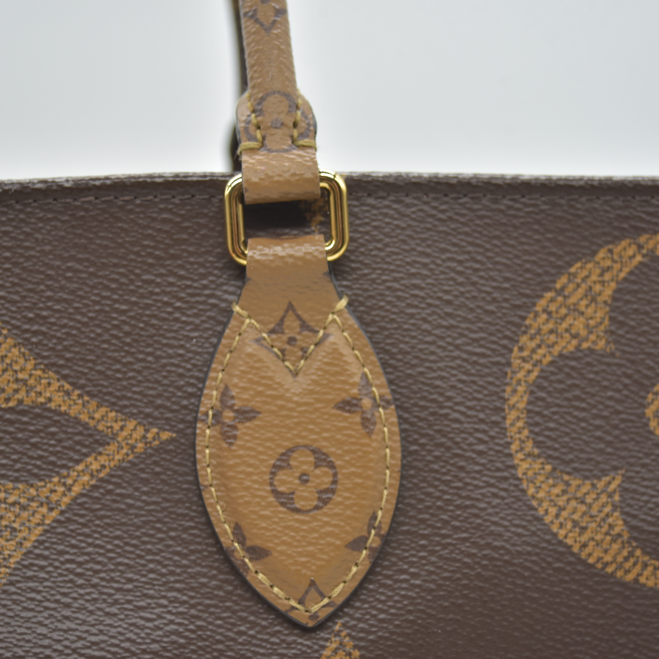 $3555 2020 Louis Vuitton Reverse Monogram Giant Onthego GM FL0230