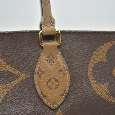 $3555 2020 Louis Vuitton Reverse Monogram Giant Onthego GM FL0230