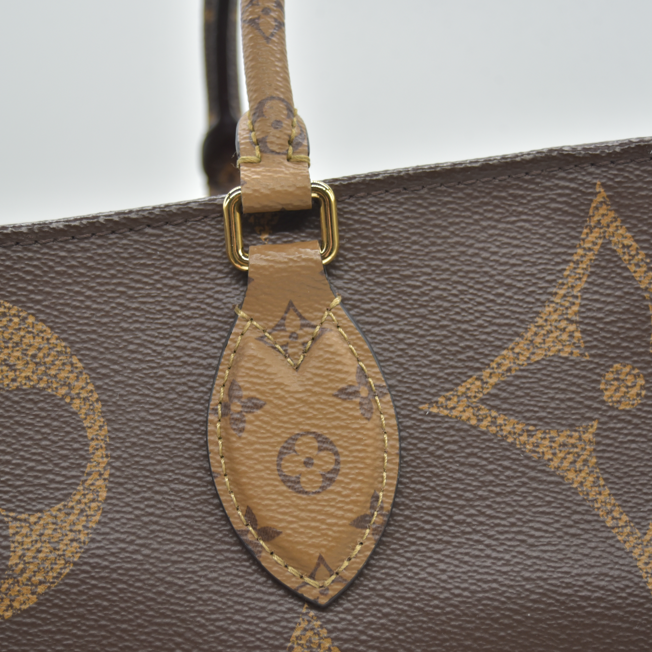 $3555 2020 Louis Vuitton Reverse Monogram Giant Onthego GM FL0230