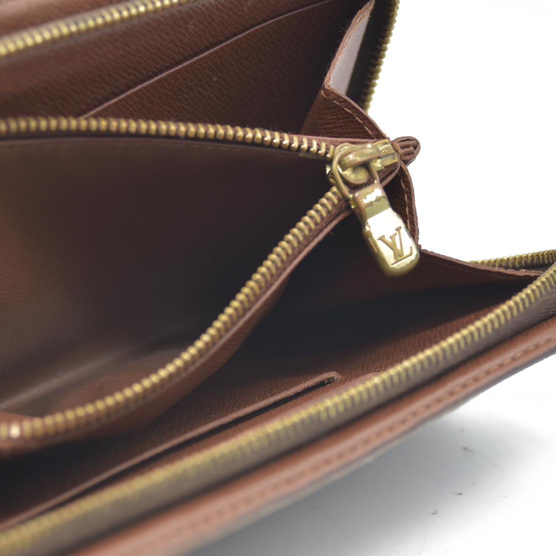 LOUIS VUITTON Monogram Porte Monnaie Zip Around Long Wallet