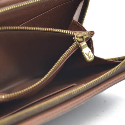 LOUIS VUITTON Monogram Porte Monnaie Zip Around Long Wallet