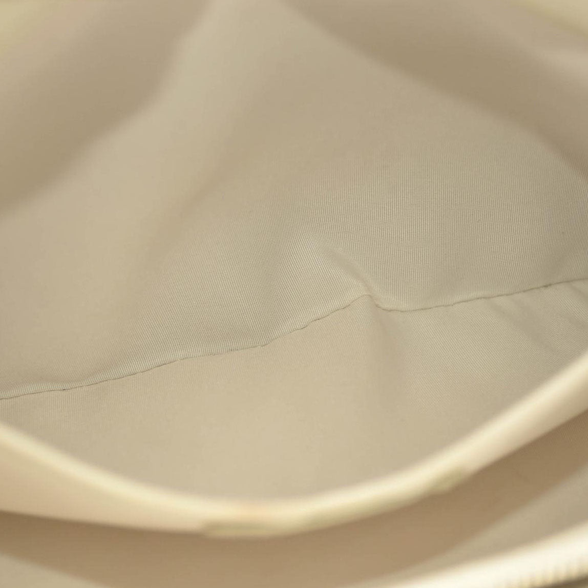 CHANEL Caviar Grand Shopping Tote GST White