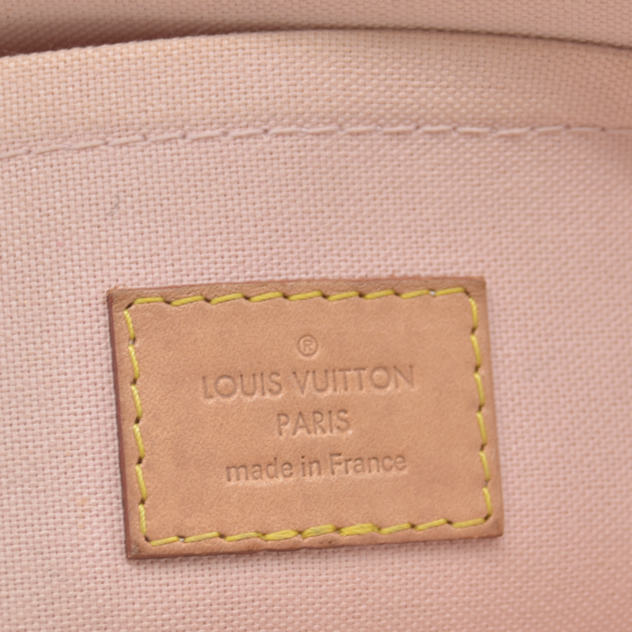 $2000 2019 Louis Vuitton Damier Azur Croisette ML4169