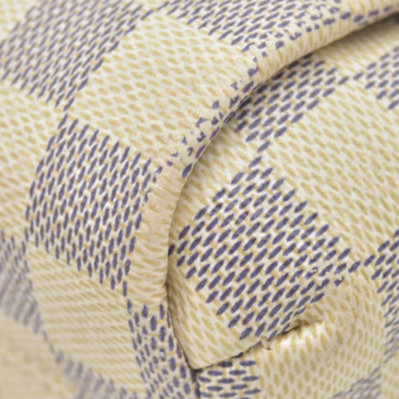 $2000 2019 Louis Vuitton Damier Azur Croisette ML4169