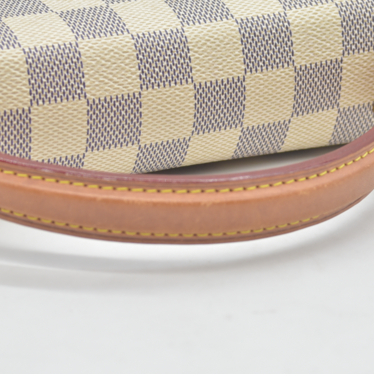$2000 2019 Louis Vuitton Damier Azur Croisette ML4169