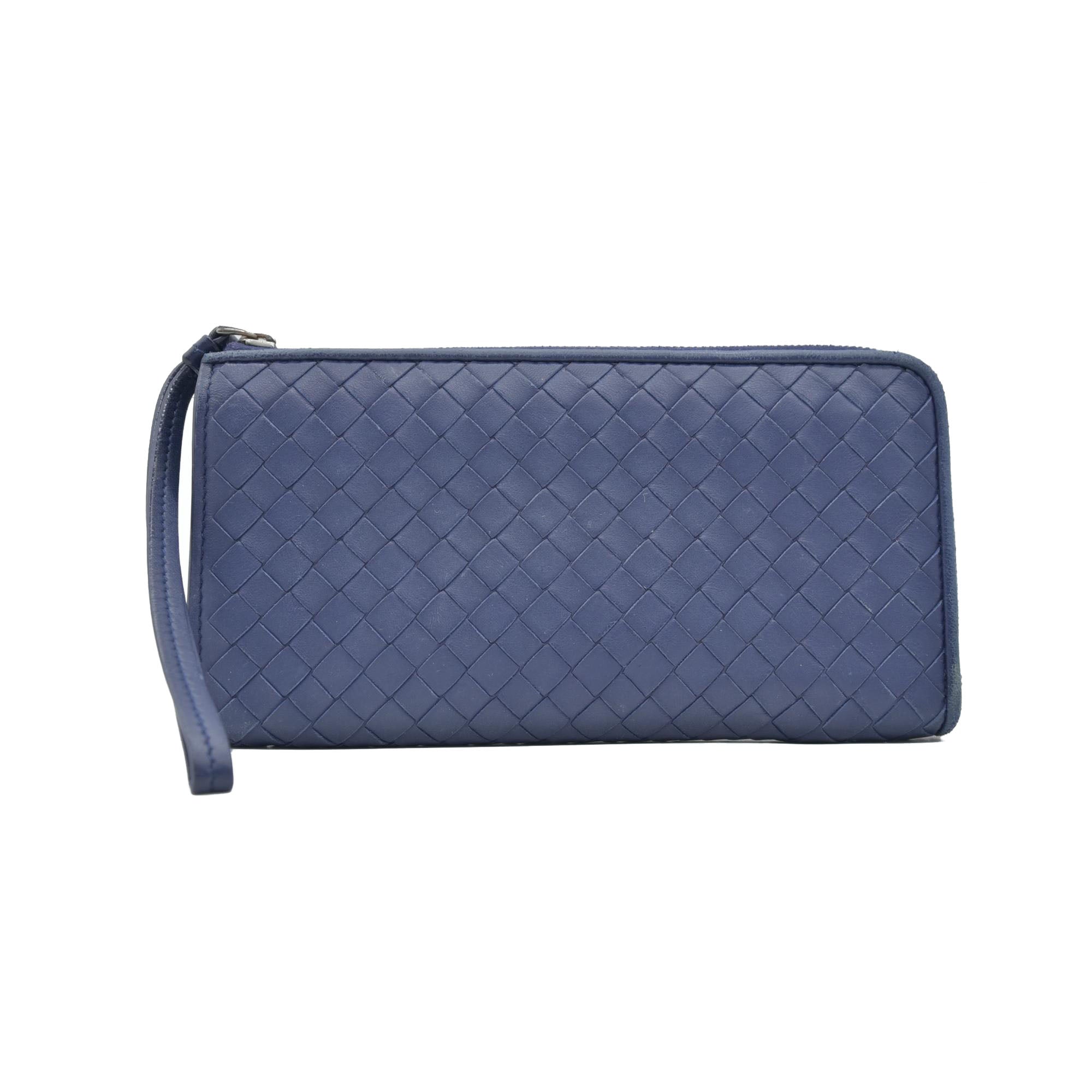 $1050 Bottega Veneta L Shaped Wristlet Intrecciato Long Wallet