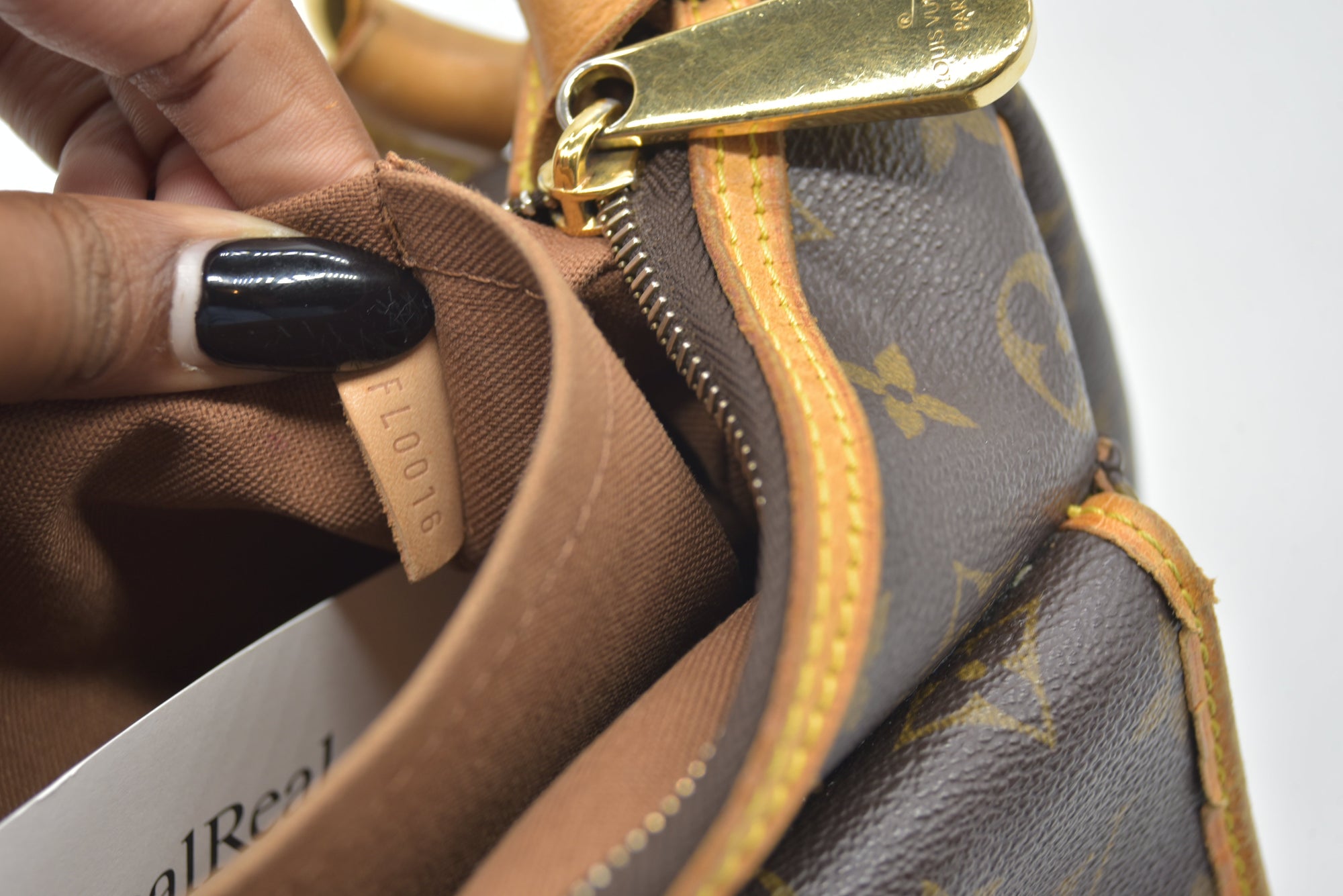 2006 $1200 Louis Vuitton Monogram Tikal GM FL0016 CONSIGNMENT AUCTION