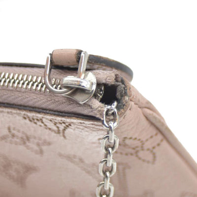 AUCTION Louis Vuitton  Mahina Key Pouch Magnolia