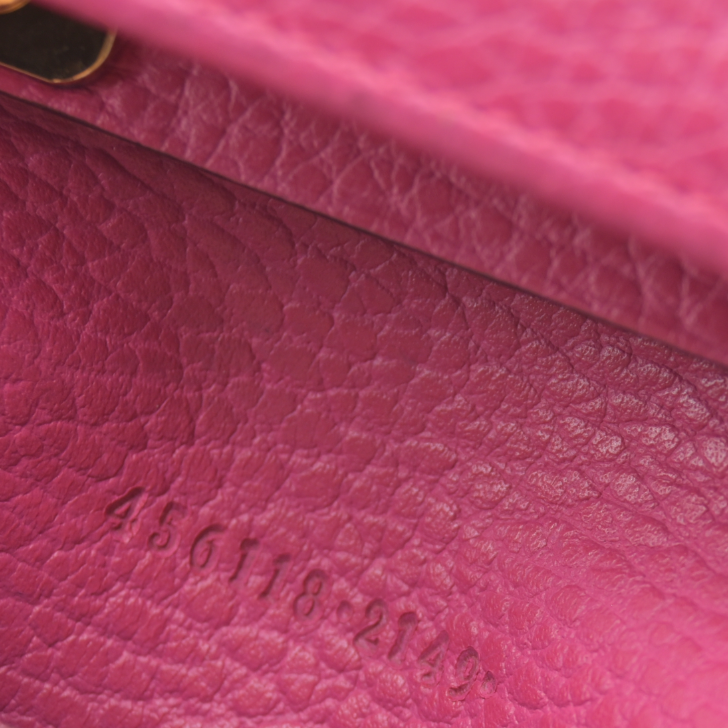 $480 Gucci Dollar Calfskin GG Marmont 6 Key Holder Pink Auction