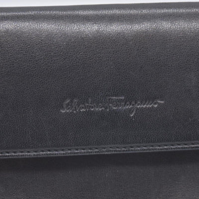 $850 SALVATORE FERRAGAMO Smooth Calfskin Logo Flap Crossbody Bag Black CONSIGNMENT 10021196