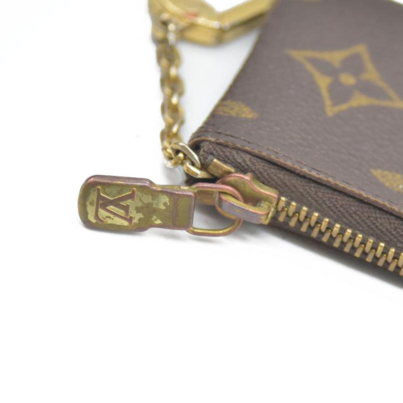 AUCTION $345 Louis Vuitton Monogram Key Pouch