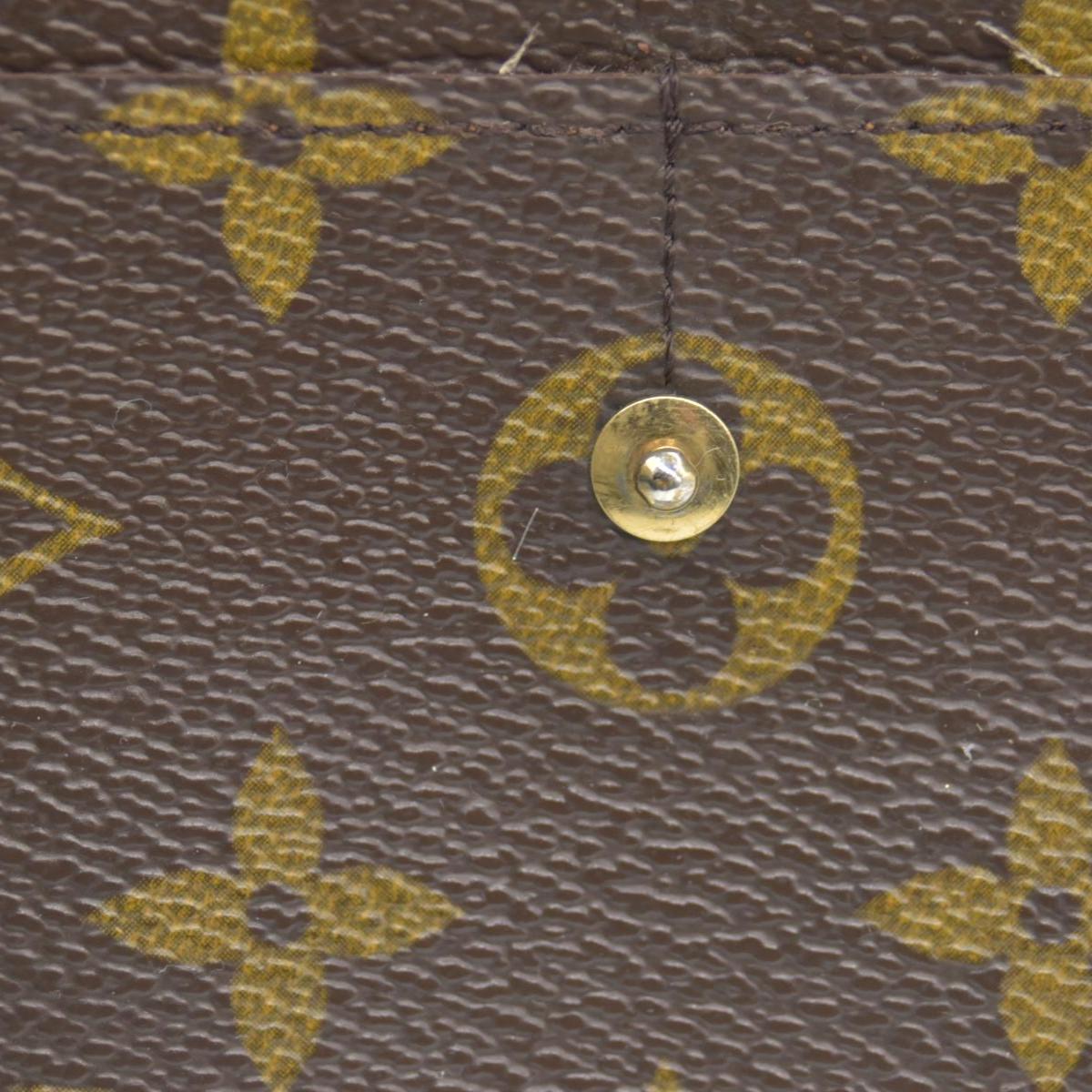 $725 Louis Vuitton Monogram Porte Tresor International Wallet CONSIGNMENT CA0937