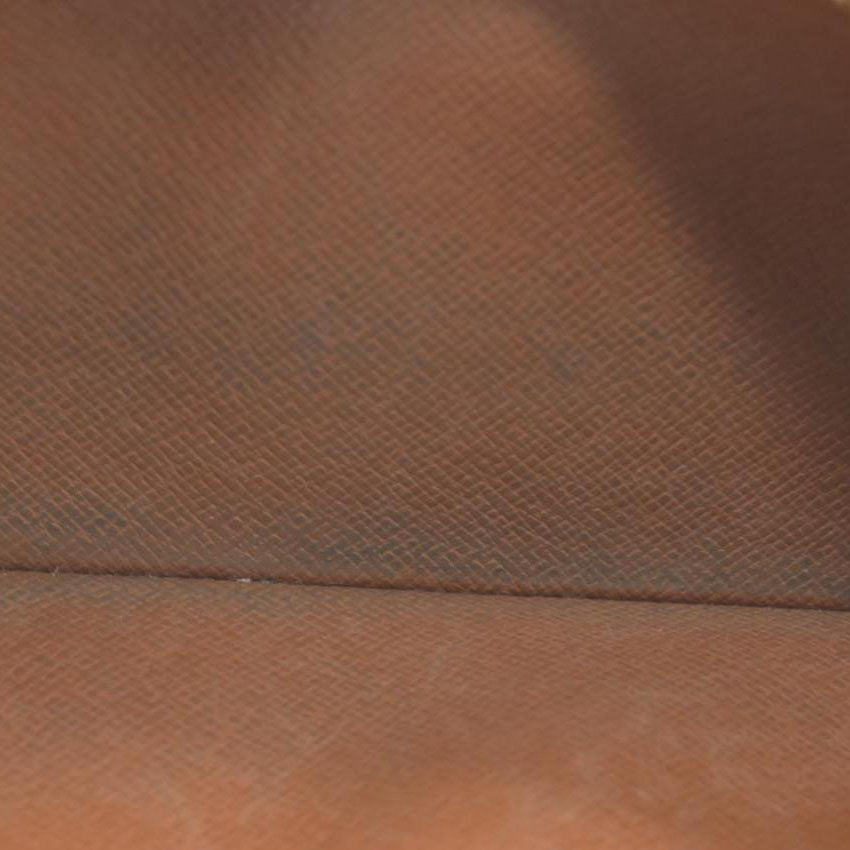 $725 Louis Vuitton Monogram Porte Tresor International Wallet CONSIGNMENT CA0937