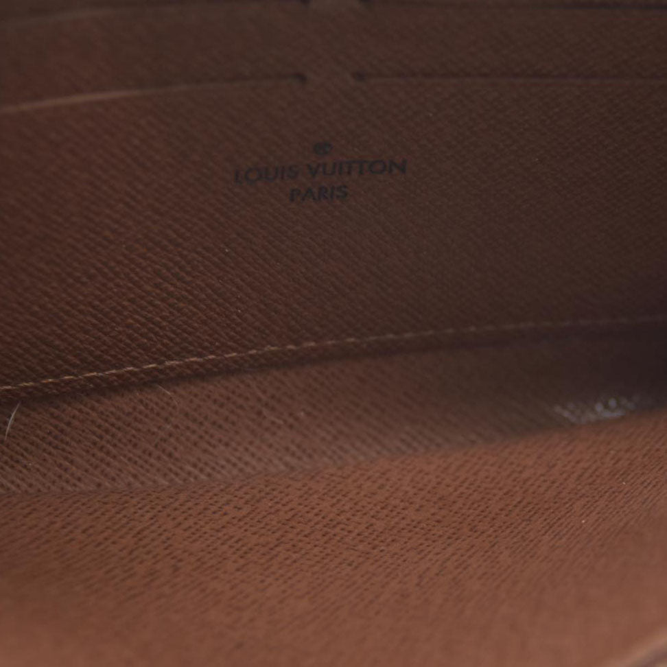 AUCTION $915 Louis Vuitton Monogram Zippy Wallet