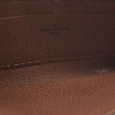 AUCTION $915 Louis Vuitton Monogram Zippy Wallet