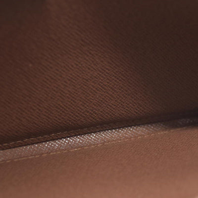 AUCTION $915 Louis Vuitton Monogram Zippy Wallet