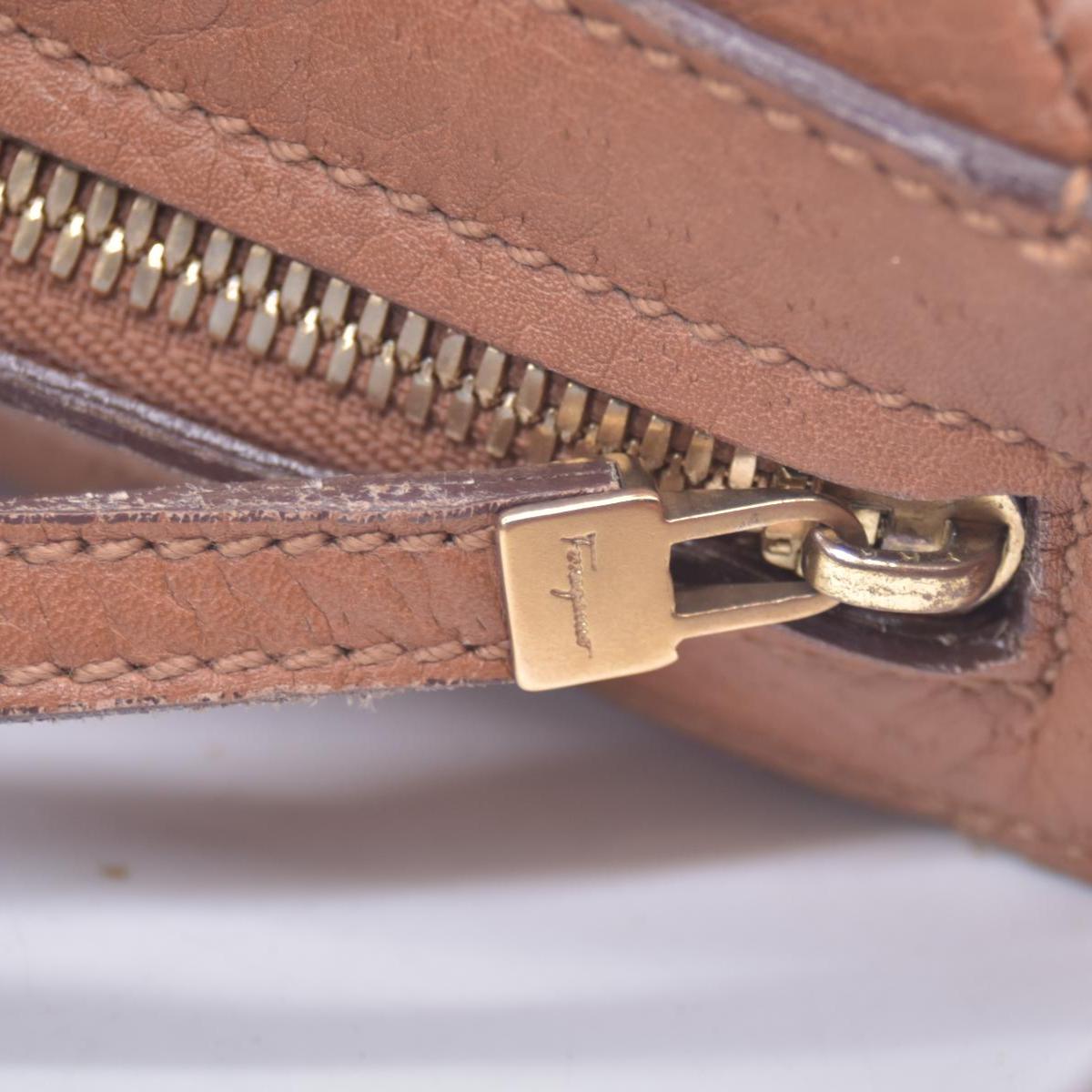 $2100 SALVATORE FERRAGAMO Logo Hobo Hand Bag Leather Brown CONSIGNMENT
