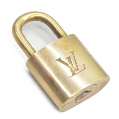 AUCTION Louis Vuitton Brass Lock and Key Set #300