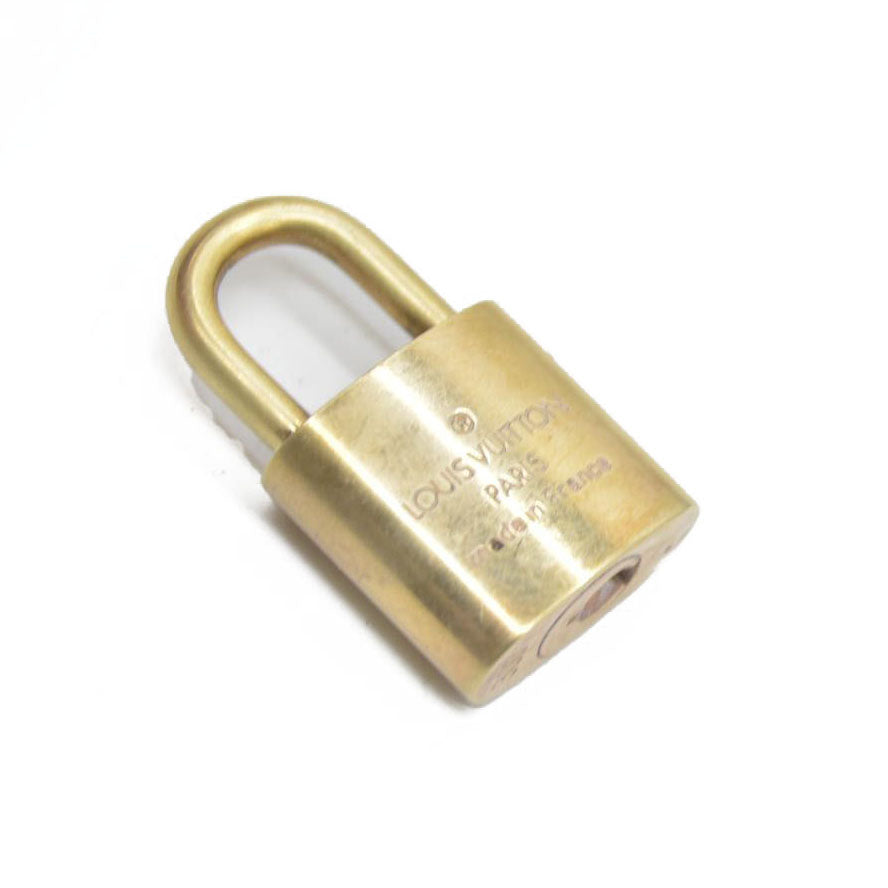 AUCTION Louis Vuitton Brass Lock and Key Set #308