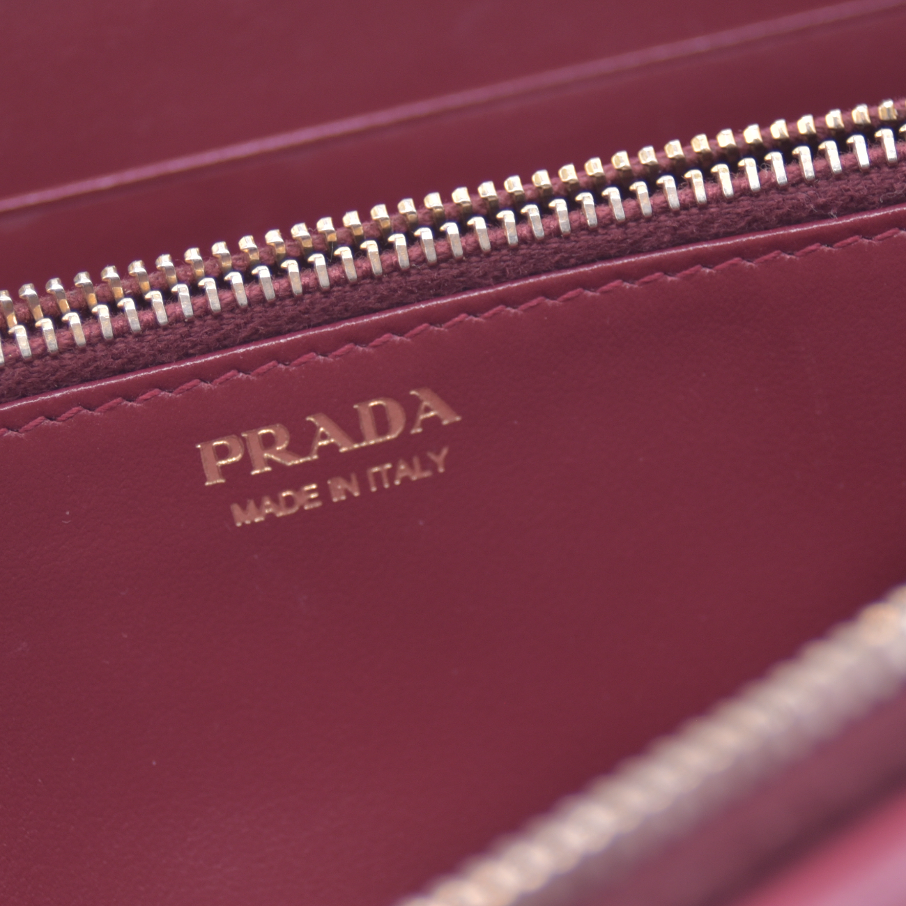$1070 Prada Large Saffiano Leather Wallet Fuchsia Pink CONSIGNMENT